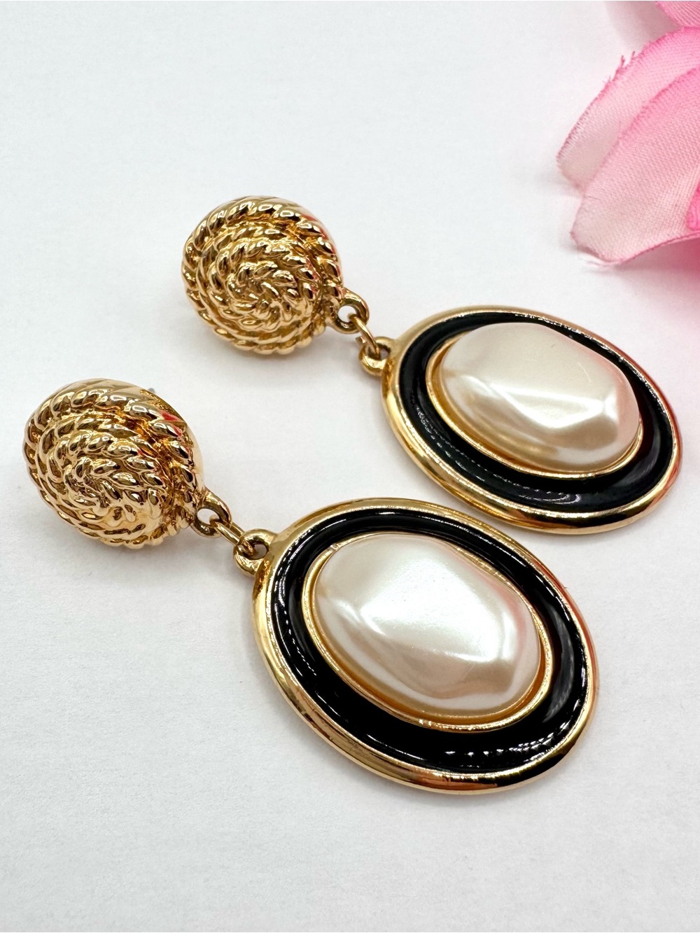 Vintage 90s Marvella Faux Pearl Drop Earrings Black Enamel Gold Tone Rope Chic